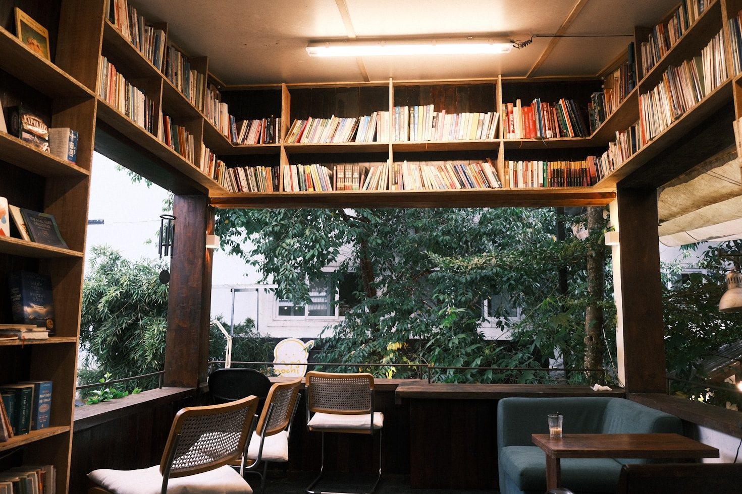 Comfort Meets Style: Seating at Licence2chill